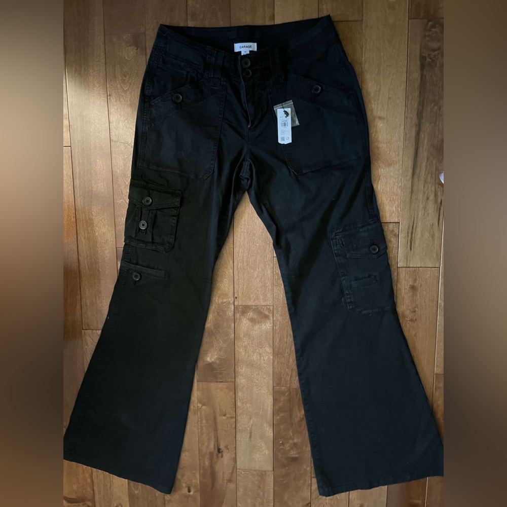 Nwt Garage cargos flare w belt